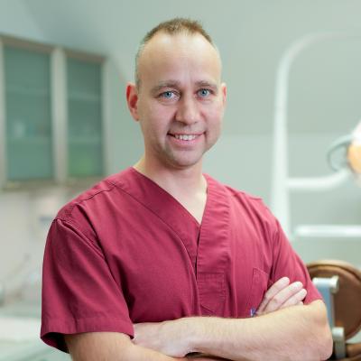 Dr Márton MATOS